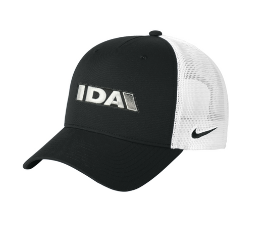 Nike Snapback Mesh Trucker Cap