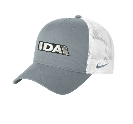 Nike Snapback Mesh Trucker Cap
